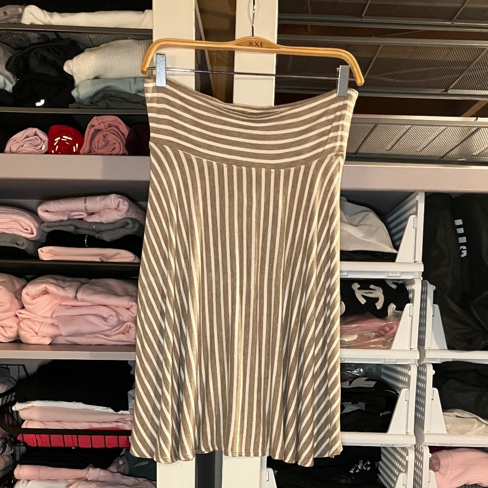 Max Studio Brown & White Striped Skirt